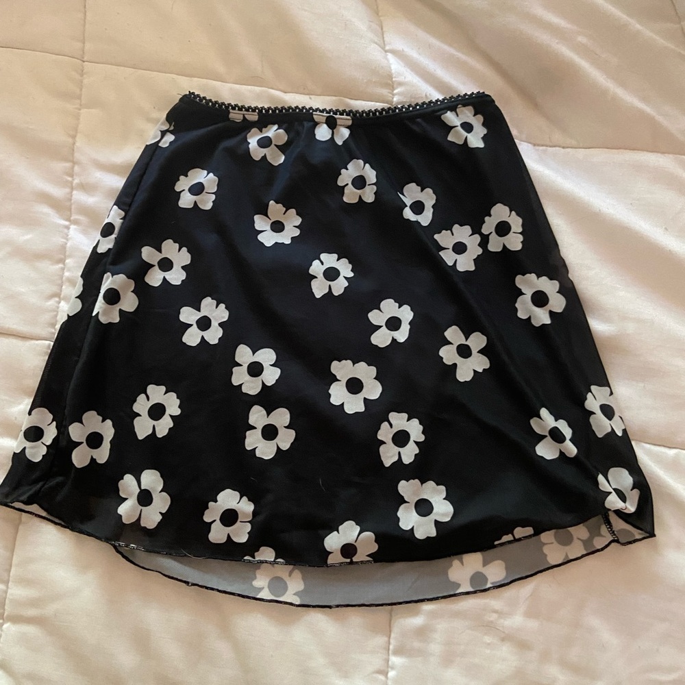 Princess Polly daisy mini skirt